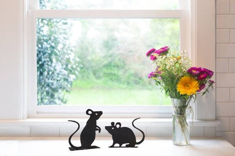 Rustic Metal Mice Statue
