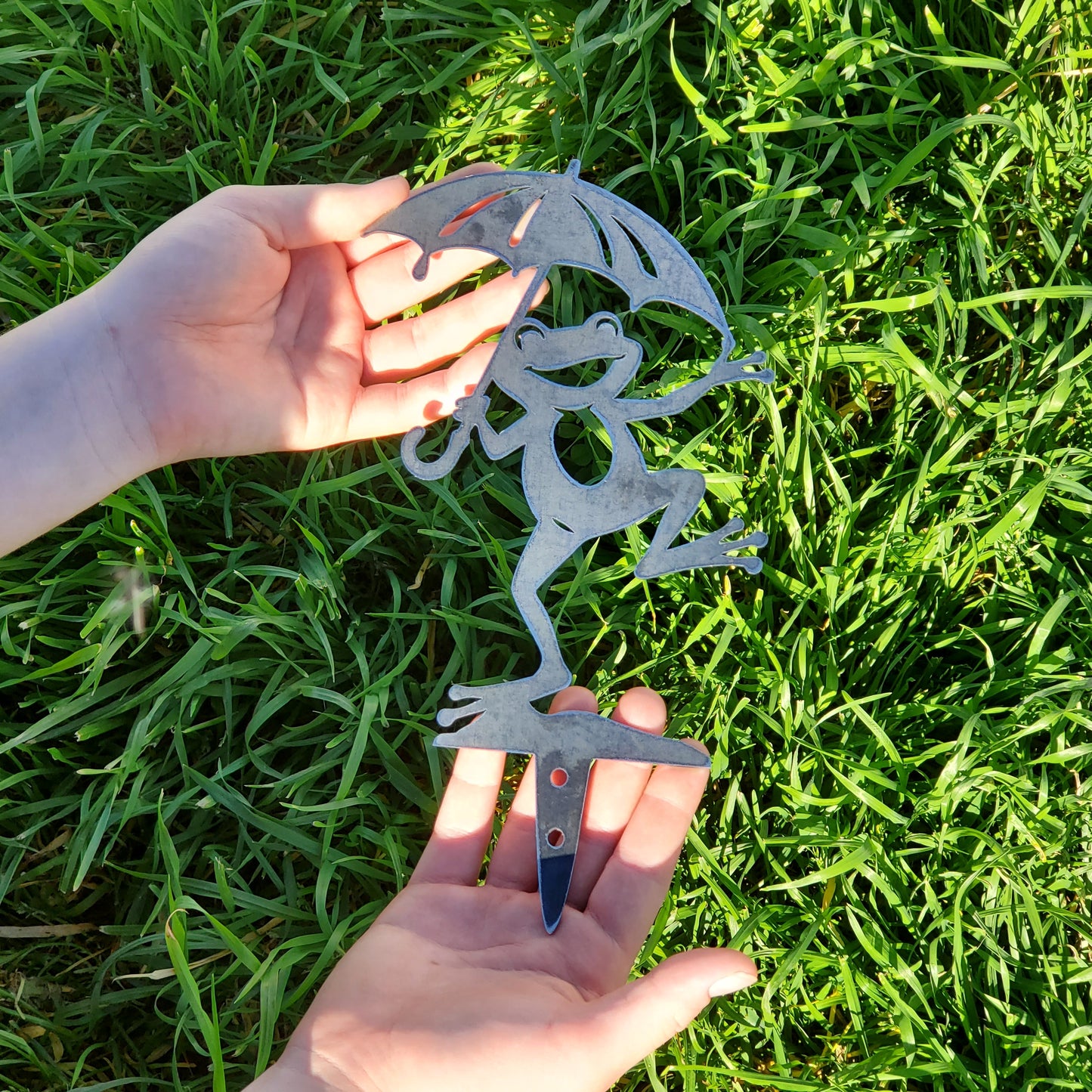 Happy Metal Frog with Umbrella Garden Stake