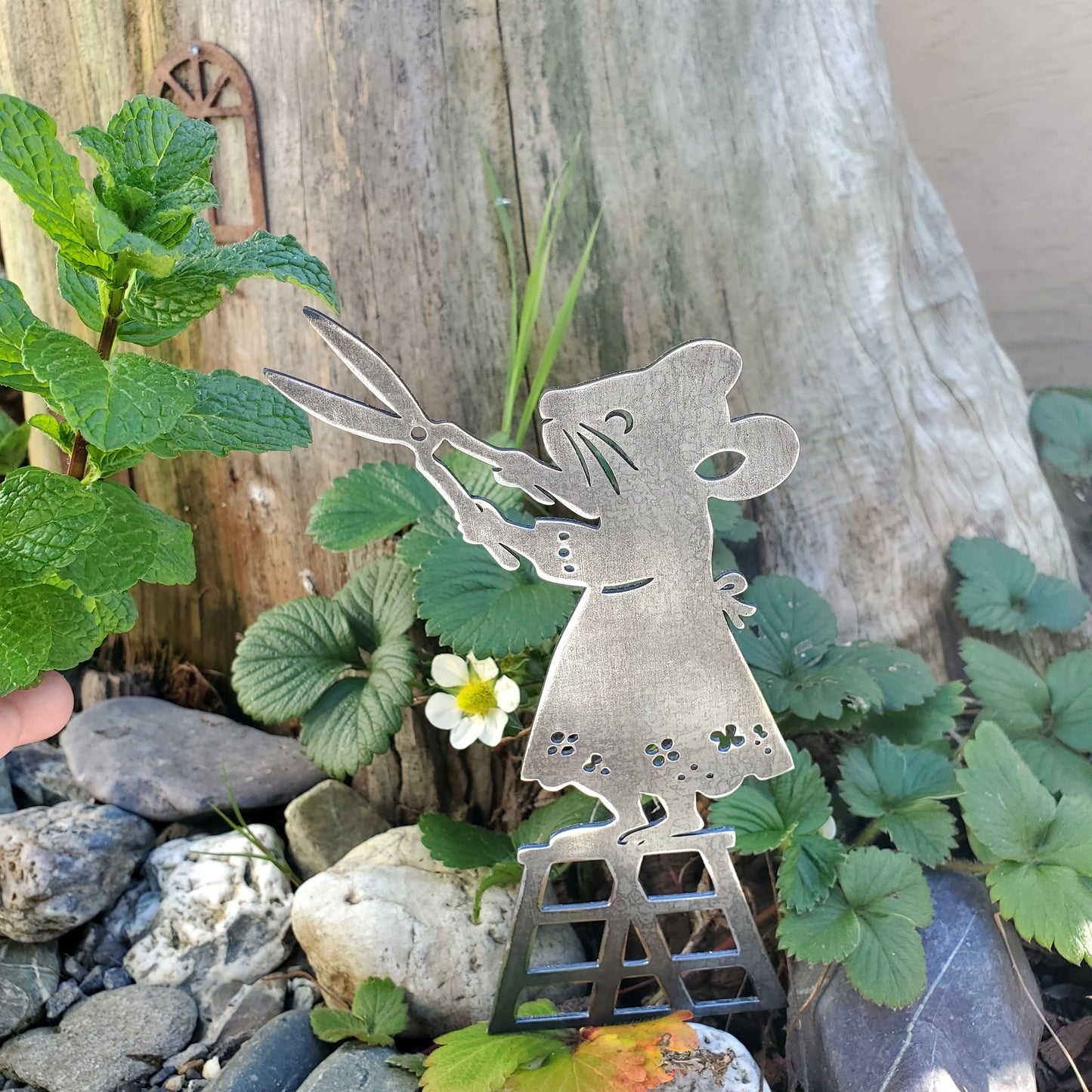 Gardener Mouse Yard Stake