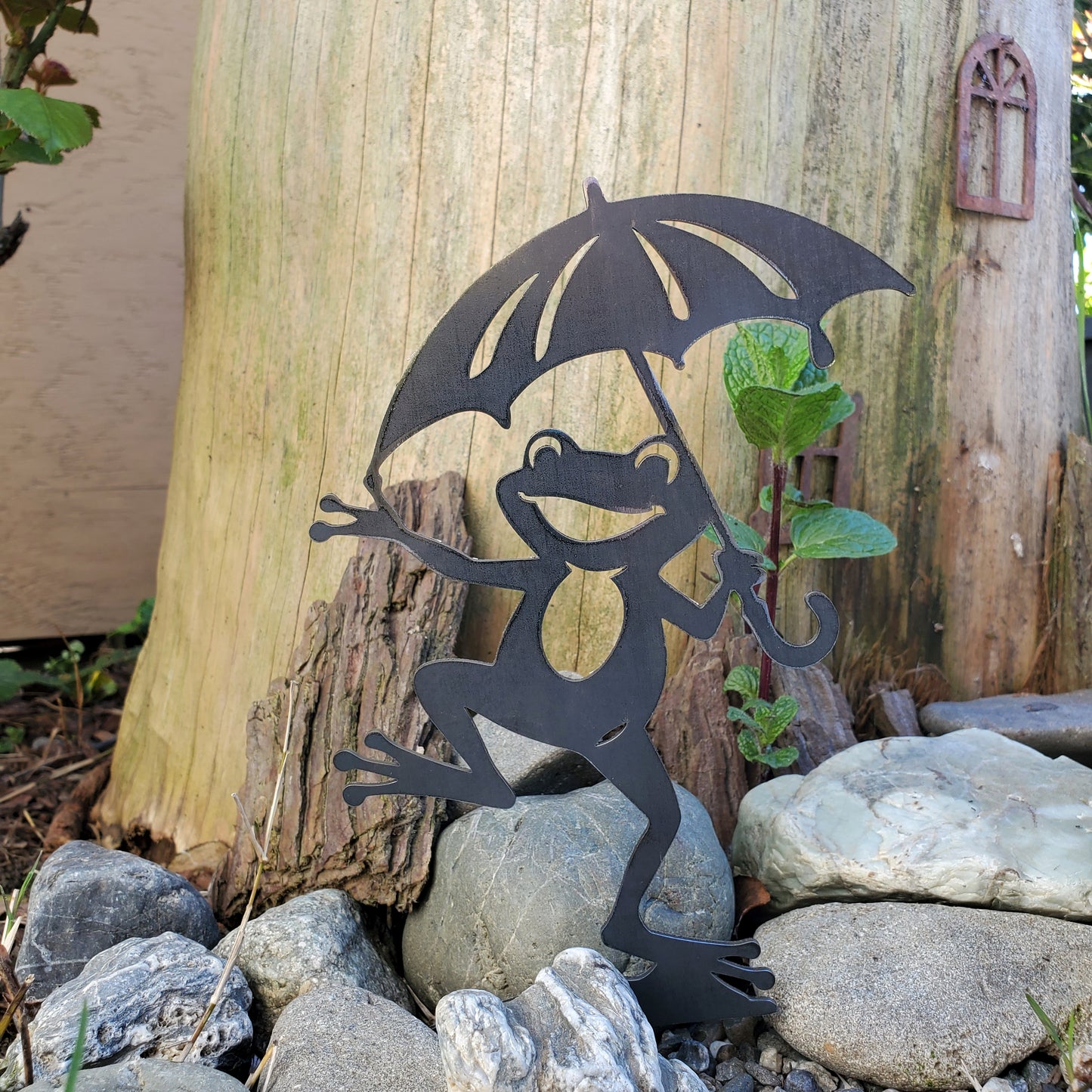 Happy Metal Frog with Umbrella Garden Stake